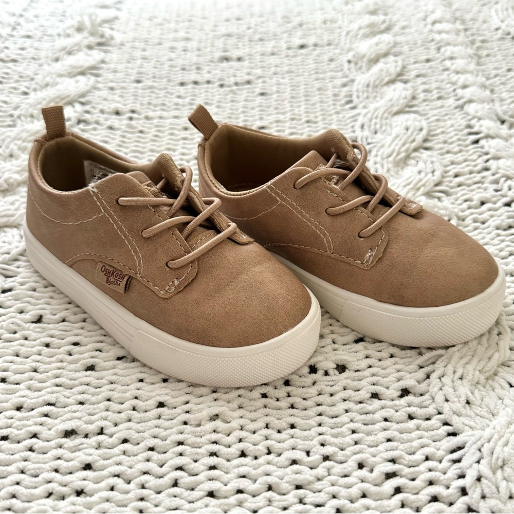 OshKosh B’Gosh | Toddler Casual Canvas Shoe
